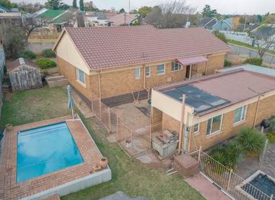 House For Sale in Woodmere, Germiston