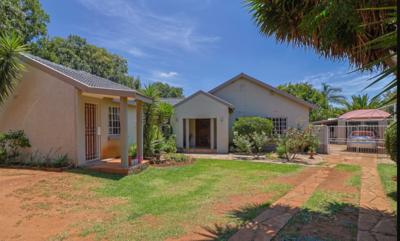 House For Sale in Hurlyvale, Edenvale