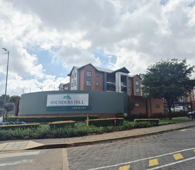 Townhouse For Sale in Modderfontein, Modderfontein