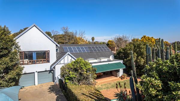 House For Sale in Highway Gardens, Germiston